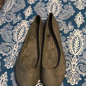 Olive green cloth flats, never worn
